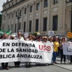 Multitudinaria manifestación en Sevilla contra los recortes en Sanidad