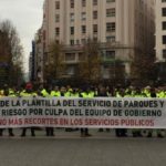 Los trabajadores de parques y jardines de Santander salen a la calle para defenderse de los recortes